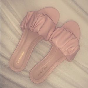 Miss Lola Ruffled slides